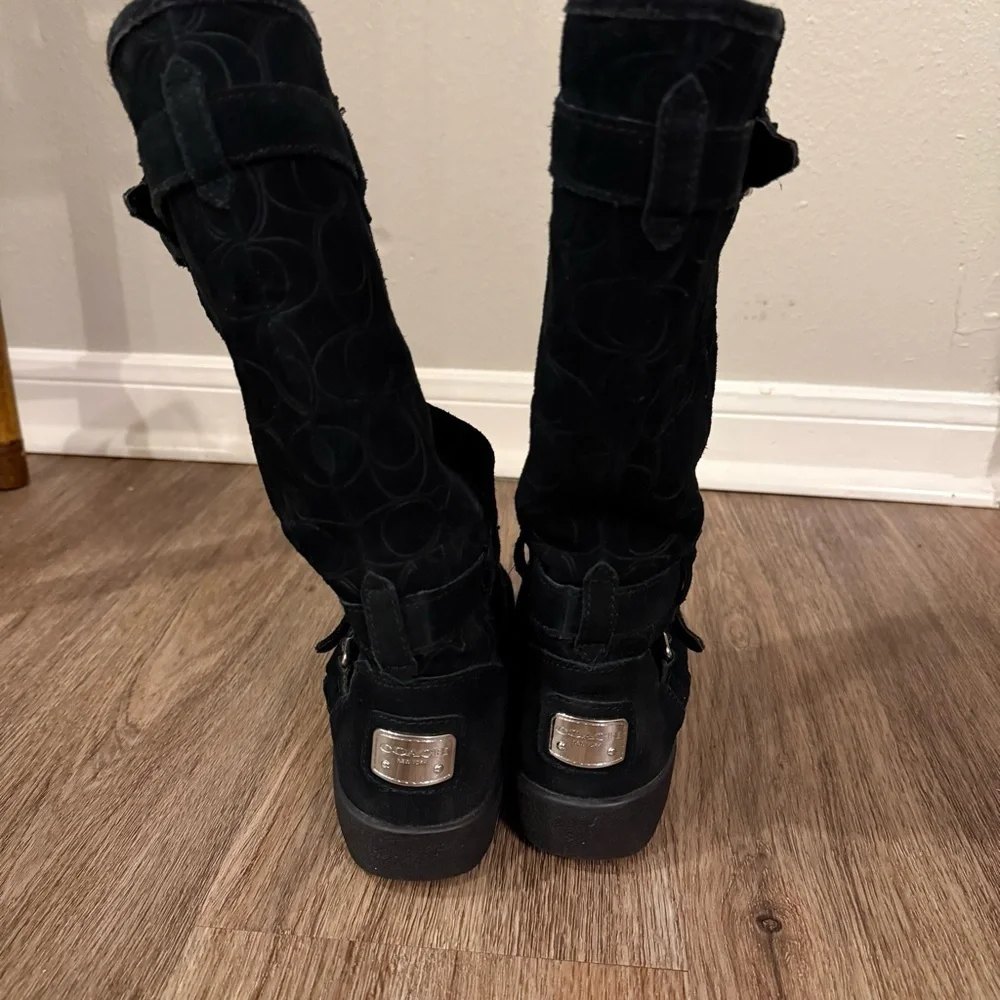 Coach Y2K Thelma Boots Women 5.5 Black Signature Embossed Suede Buckle Fur Lined
